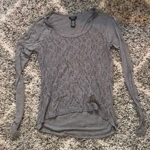 Gray flowered long sleeve